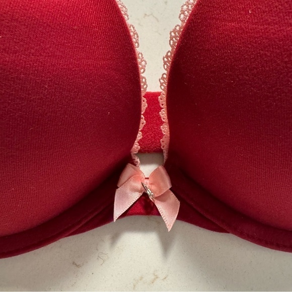 Victoria Secret Body by Victoria Underwire Bra in Deep Red with Molded Cups - Picture 4 of 12